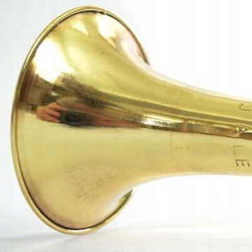 BB Труба в перчатках Желтая медная труба