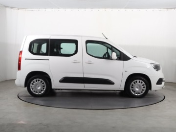 Opel Combo E Kombivan 1.5 Diesel 131KM 2018 Opel Combo 1.5 CDTI, Salon Polska, Serwis ASO, zdjęcie 5