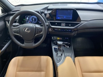 Lexus UX Crossover 250h 184KM 2022 Lexus UX 250h GPF F Sport Design 2WD Lexus UX 250h, zdjęcie 2
