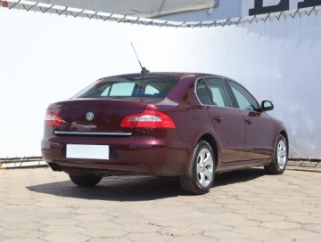 Skoda Superb II Sedan 1.8 TSI 160KM 2009 Skoda Superb 1.8 TSI, Xenon, Klima, Klimatronic, zdjęcie 4