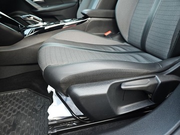 Peugeot 2008 2021 Peugeot 2008 1.2 PureTech Allure S&amp;S EAT8, zdjęcie 13