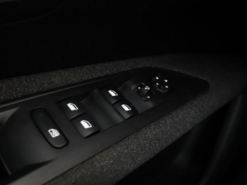 Peugeot 3008 II Crossover 1.5 BlueHDI 130KM 2019 Peugeot 3008 automat virtual cocpit navi klima, zdjęcie 35