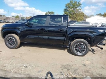 Toyota Tacoma II 2024 Toyota Tacoma TRD Sport, 2024r., 2.4L 2.4 Benzyna 278KM, zdjęcie 3