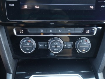 Volkswagen Arteon Fastback 1.5 TSI 150KM 2018 VW Arteon 1.5 TSI, Salon Polska, Automat, VAT 23%, zdjęcie 16
