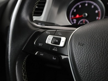 Volkswagen Golf VII Variant 1.2 TSI BlueMotion Technology 110KM 2015 Volkswagen Golf DSG klima auto navi czujniki, zdjęcie 30