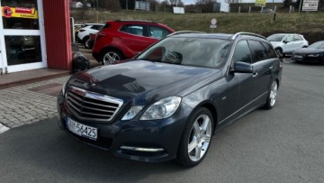Mercedes Klasa E W212 Kombi 300 CDI BlueEFFICIENCY 231KM 2011 Mercedes-Benz Klasa E Bardzo ladny stan . 3,0 CDI Automat Pneomatyka 3.0, zdjęcie 1
