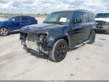 Land Rover Defender IV (L663) 2023 Land Rover Defender 110 X 2023 3.0l 3.0 Benzyna 395KM, zdjęcie 1