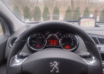 Peugeot 5008 I Minivan Facelifting 2.0 BlueHDi 150KM 2016 PEUGEOT 5008 (0U_, 0E_) 2.0 HDi 150 / BlueHDi 150 150 KM, zdjęcie 6