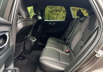 Volvo XC60 II 2023 Volvo XC 60 B4 FullLed El.Klapa Fotele Pamieci Skora Kamera Blis Harmann G, zdjęcie 20