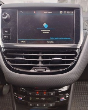 Peugeot 2008 I SUV Facelifting 1.2 PureTech 110KM 2019 Peugeot 2008 Signature salon Polska bezwypadkowy bogate wyposazenie 1.2, zdjęcie 9