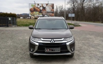 Mitsubishi Outlander III 2017 Mitsubishi Outlander 2.2DI-D 150KM 4WD 4x4 7osobowy Xenony Nawigacja Grzan, zdjęcie 1