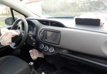 Toyota Yaris III Hatchback 5d Facelifting 2017 1.0 VVT-i 72KM 2019 Toyota Yaris Okazja Benzyna 72KM, zdjęcie 19