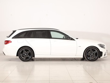 Mercedes Klasa C W205 Kombi Facelifting 2.0 220d 194KM 2021 Mercedes C C 220 d, 191 KM, Automat, Skóra, Navi, zdjęcie 5