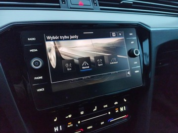 Volkswagen Passat B8 Variant Facelifting 2.0 TDI SCR 200KM 2022 Volkswagen Passat Elegance 2.0 TDI/200KM, Salon Po, zdjęcie 23