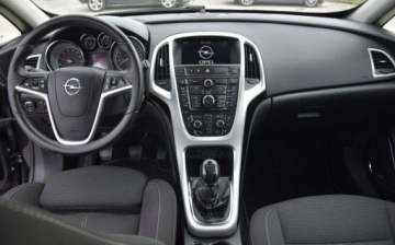 Opel Astra J Hatchback 5d 1.4 Turbo ECOTEC 140KM 2012 Opel Astra 1.4TB Navi PDC Led 104 TYS KM Sprowadzony Oplacony 1.4, zdjęcie 15