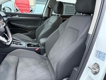 Volkswagen Golf VII Hatchback 5d Facelifting 1.5 TSI ACT 150KM 2020 Volkswagen Golf 1.5eTSI 150KM Style DSGKameraMATRIXACCNiski PrzebiegASOFV23, zdjęcie 10