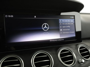 Mercedes Klasa E W213 2019 Mercedes E 200 mHEV 4x4 automat full LED, zdjęcie 26