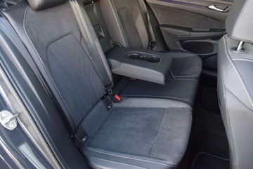 Volkswagen Golf VIII Variant 1.5 eTSI 150KM 2024 Volkswagen Golf SalonPL 1.5eTSI 150KM Variant DSG Pakiety ACC ALU17 Gwaran, zdjęcie 32