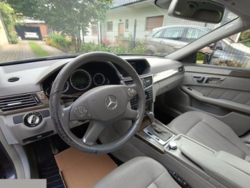 Mercedes Klasa E W212 Limuzyna 250 CDI BlueEFFICIENCY 204KM 2009 Mercedes Klasa E 250 CDI 204KM 2009r, zdjęcie 20