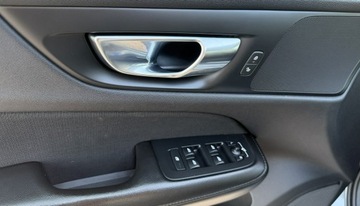 Volvo V60 II  Kombi 2.0 D4 190KM 2020 Volvo V60 AWD,4x4,Salon PL,F.VAT, zdjęcie 30