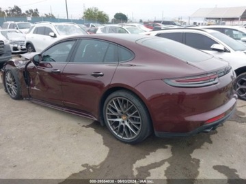 Porsche Panamera II Liftback 3.0 330KM 2018 Porsche Panamera 2018r, 3.0L 3.0 Benzyna 330KM, zdjęcie 2