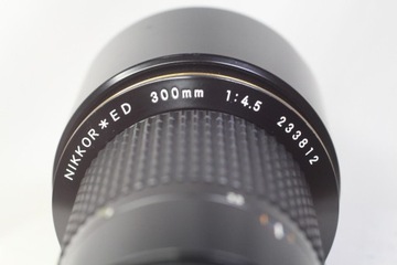 Телеобъектив Nikon Nikkor 300mm F/4.5 Ai-S ED MF, сделанный в Японии, с крышкой