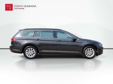 Volkswagen Passat B8 Variant Facelifting 1.5 TSI EVO 150KM 2021 Volkswagen Passat Variant 1.5TSI 150KM Business DSG SalonPL SerwisASO Acc, zdjęcie 5