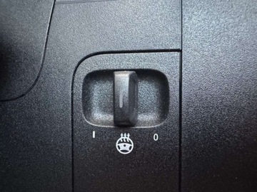 Mercedes GLB SUV 1.3 200 163KM 2023 Mercedes-Benz GLB 1.3 Benzyna 163KM, zdjęcie 25