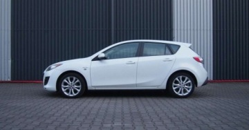 Mazda 3 II Sedan 1.6 MZR 105KM 2010 Mazda 3 1,6Benzyna Udokumentowany Przebieg Serwisowany Biala Perla, zdjęcie 21