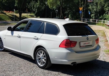 BMW Seria 3 E90-91-92-93 Touring E91 2.0 320d 177KM 2010 BMW Seria 3 2,0 Diesel Alufelgi Klimatronik Po oplatach z Niemiec, zdjęcie 11