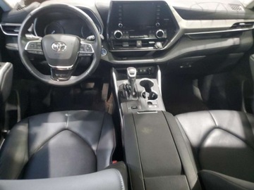 Toyota Highlander III 2021 Toyota Highlander Hybrid XLE 2021 2.5l 2.5 Hybryda 243KM, zdjęcie 8