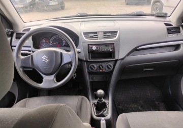 Suzuki Swift V 2011 Suzuki Swift I rej 2012r, 1.2 Benzyna. Delikatnie uszkodzony prawy przod., zdjęcie 6