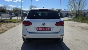 Volkswagen Touareg II SUV 3.0 V6 TDI BlueMotion  245KM 2013 Volkswagen Touareg 4x4 ledy automat bixenon R-LINE, zdjęcie 6