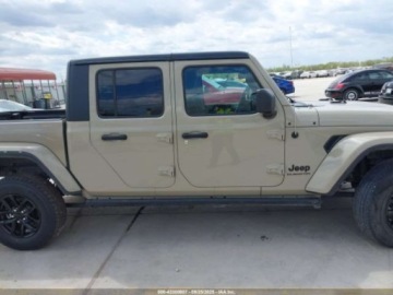 Jeep Gladiator 2022 Jeep Gladiator Altitude 2022 3.6l 3.6 Benzyna 285KM, zdjęcie 6