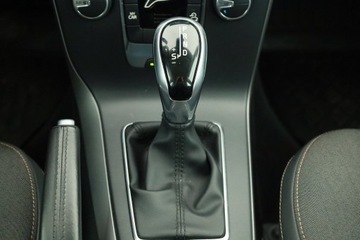 Volvo V40 II Cross Country Facelifting 2.0 T4 190KM 2018 Volvo V40 Cross Country 2.0 T4 AWD, Salon Polska, zdjęcie 13