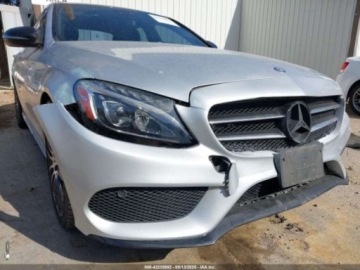Mercedes Klasa C W205 2017 Mercedes-Benz Klasa C 2017 MERCEDES-BENZ C 300 LUXURYSPORT 2.0 Benzyna, zdjęcie 9