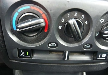 Hyundai Getz 2010 Hyundai Getz 1.1 benzyna ,ekonomiczny , klimatyzacja, bardzo niski przebieg, zdjęcie 12