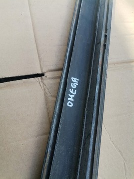 LIŠTA DVEŘE LEVÝ PŘEDNÍ OPEL OMEGA B CD