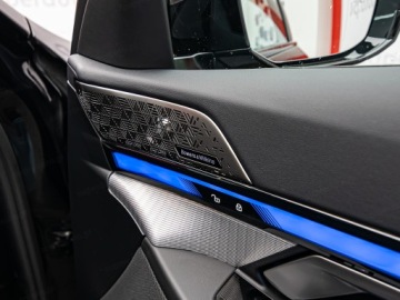 BMW Seria 5 G90-91 2025 BMW Seria 5 540d xDrive Combi 3.0 285KM 2025, zdjęcie 9