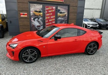 Toyota GT86 Coupe Facelifting 2.0 Boxer 200KM 2017 Toyota GT86 GT 86 2.0 BENZ 200 KM 2017r Warszawa 2.0 Benzyna 200KM, zdjęcie 9