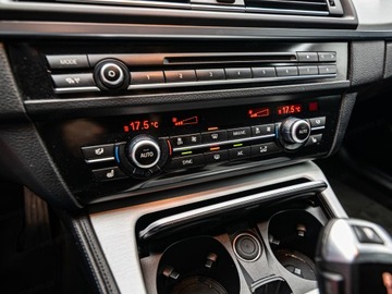 BMW Seria 5 F10-F11 Touring 520d 190KM 2014 BMW Seria 5 520d Combi 2.0 190KM 2014, zdjęcie 19