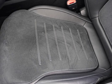 Mercedes GLC C254/X254 2025 MERCEDES-BENZ GLC 200 d 4-Matic AMG Line 2.0 (163KM) 2025, zdjęcie 4