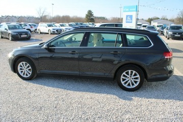 Volkswagen Passat B8 Limousine Facelifting 1.5 TSI EVO 150KM 2019 Volkswagen Passat ESSENCE LED, zdjęcie 8