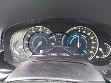 BMW Seria 5 G30-G31 2019 BMW Seria 5 2019 BMW 530E XDRIVE IPERFORMANCE 2.0 Benzyna 180KM, zdjęcie 10