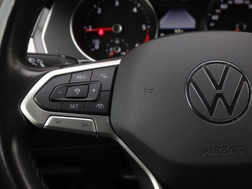 Volkswagen Passat B8 Variant Facelifting 2.0 TDI SCR 150KM 2021 VW Passat 2.0 TDI, Salon Polska, 1. Właściciel, zdjęcie 18