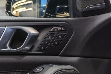 BMW X7 SUV Facelifting 3.0 40d 352KM 2025 BMW X7 xDrive40d - Dostępne od ręki!, zdjęcie 16