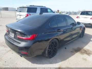 BMW Seria 3 G20-G21 2022 BMW Seria 3 330i xDrive 2022 2.0 Benzyna 255KM, zdjęcie 4