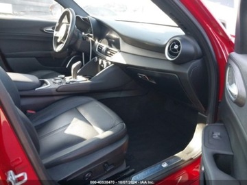 Alfa Romeo Giulia II Sedan Facelifting 2.0 Turbo 280KM 2022 Alfa Romeo Giulia 2022r., 2.0L 2.0 Benzyna 280KM, zdjęcie 8