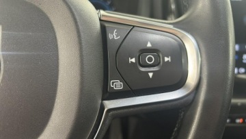 Volvo XC60 II 2021 Volvo XC 60 B4B Momentum, zdjęcie 22