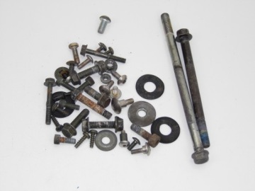 SUZUKI GSXF 600 ВИНТЫ ИЗ ДЕМОНТАЖНОГО НАБОРА ОРИГИНАЛ NO01